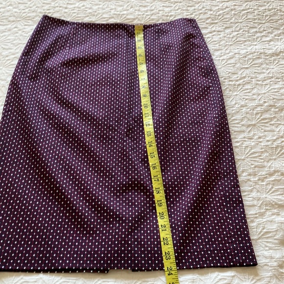 Contemporaine Patterned Lined Pencil Skirt, size 6 - Picture 9 of 9